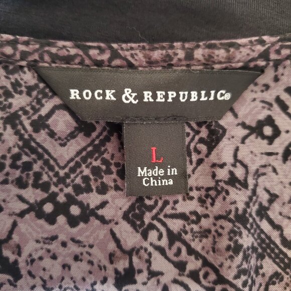Rock & Republic Women's Tunic Blouse Size Large Roll Tab Sleeve Studed Neckline - Picture 8 of 9